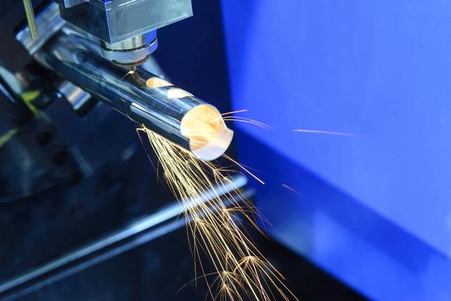 激光器大小(激光器閾值大小)